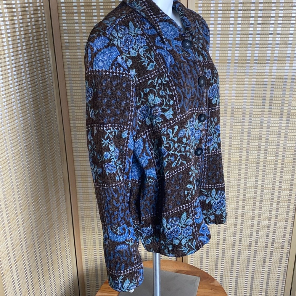 Travel Smith Folk Art Patchwork Floral Lined Jacket
Size XL - Picture 4 of 7
